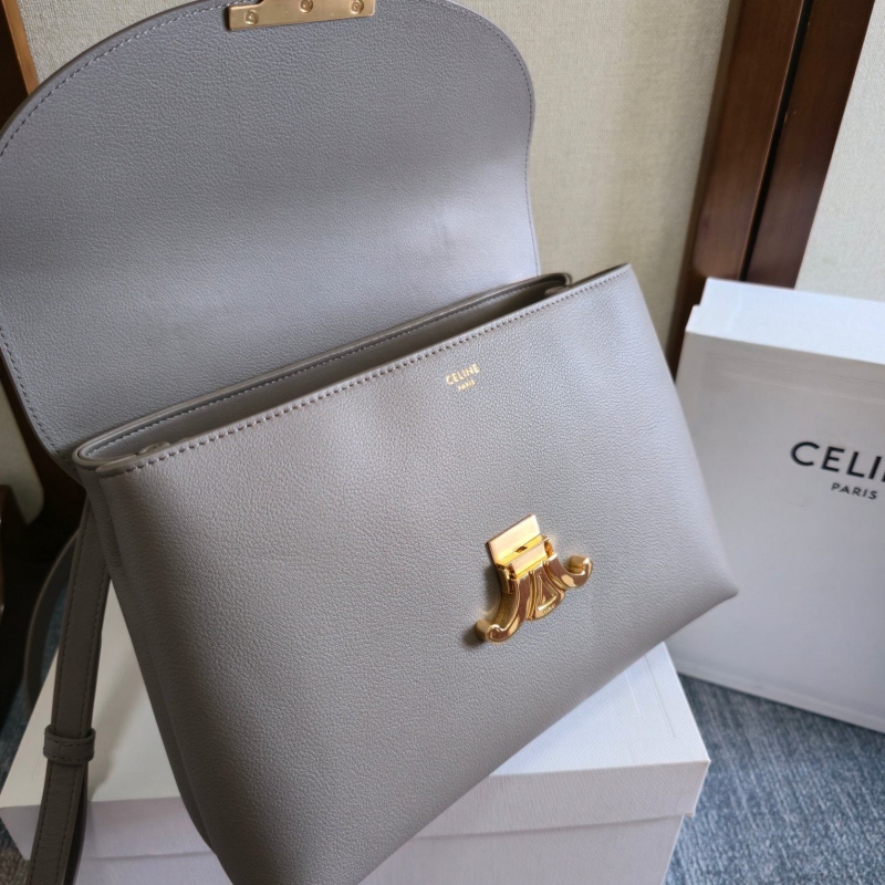 Ce1i*e kelly bags